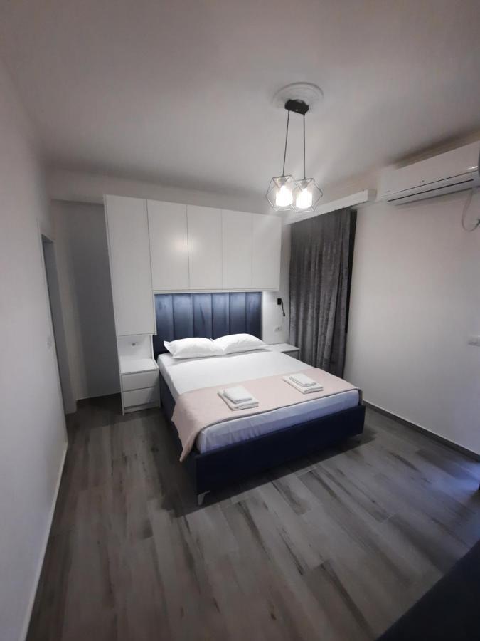 Nora'S Guesthouse Sarande Bagian luar foto