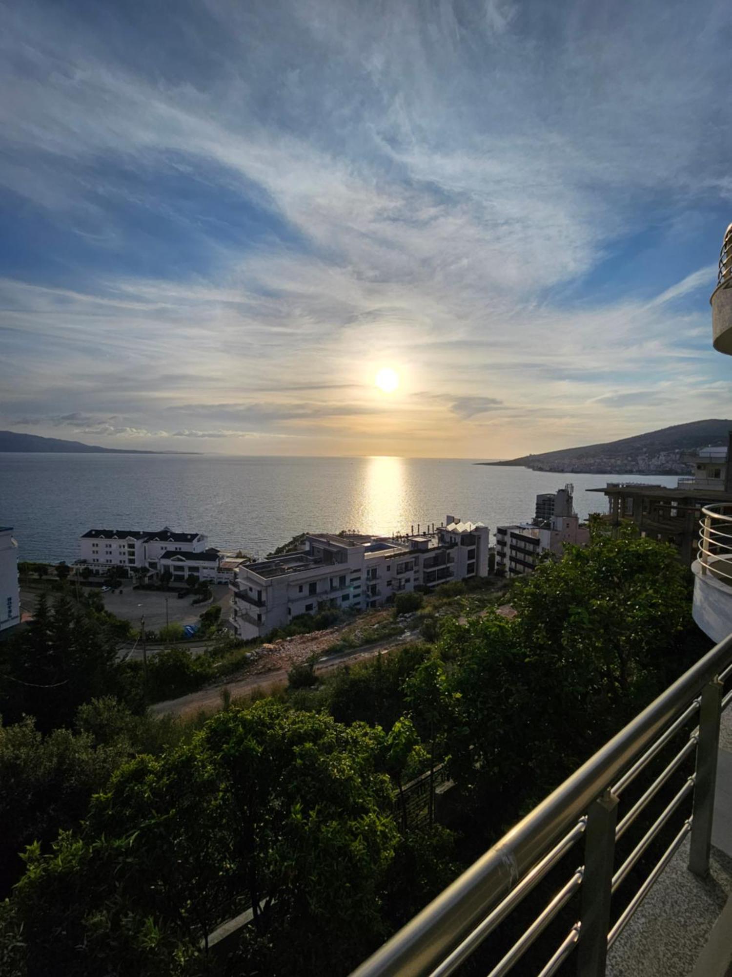 Nora'S Guesthouse Sarande Bagian luar foto
