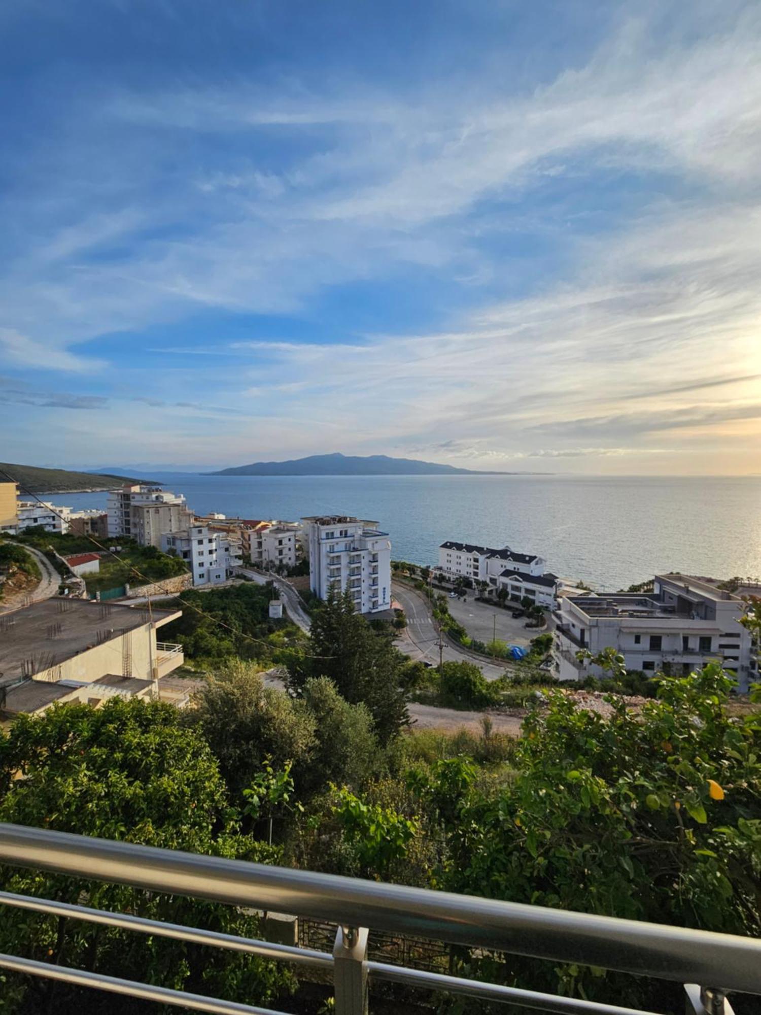 Nora'S Guesthouse Sarande Bagian luar foto