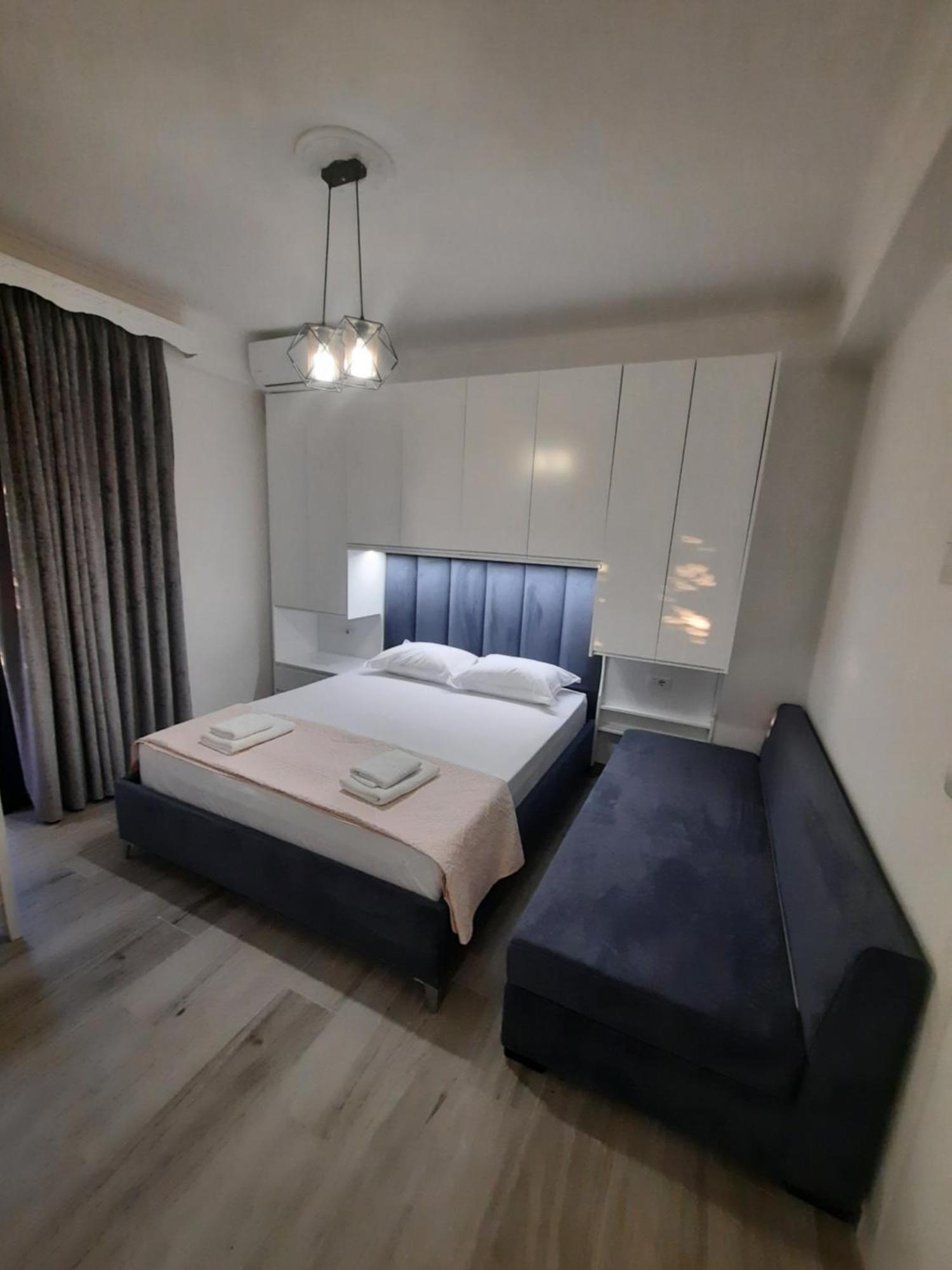Nora'S Guesthouse Sarande Bagian luar foto
