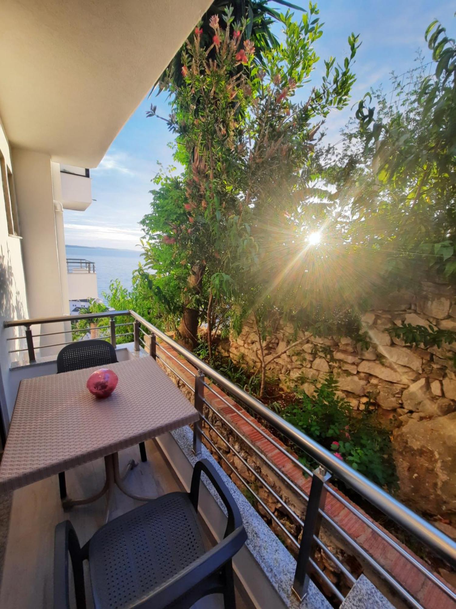 Nora'S Guesthouse Sarande Bagian luar foto